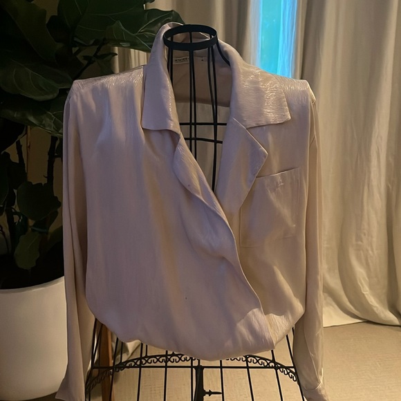 Stateside ivory crossover top with elastic waist. Very flattering silky feel. - Picture 1 of 4